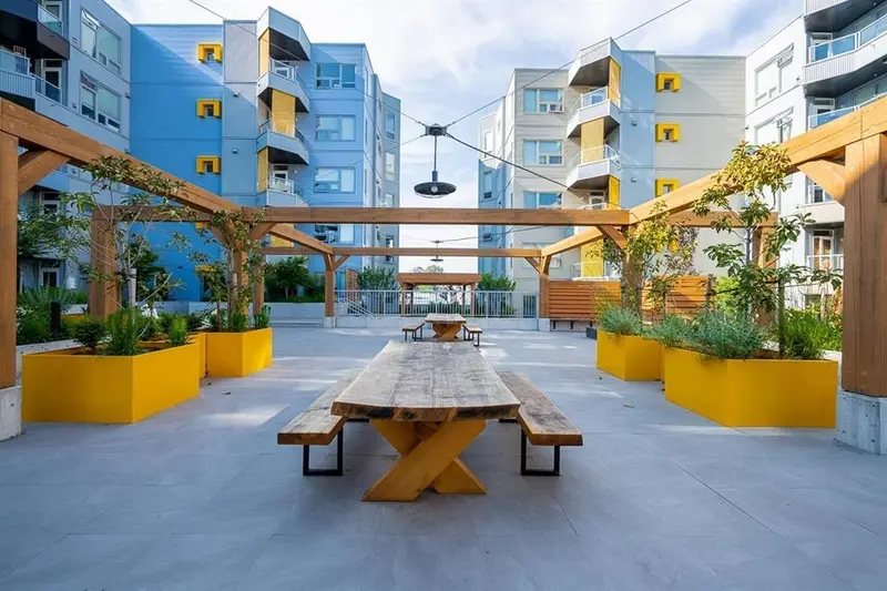 202 32828 LANDEAU PLACE - photo 4 of 23