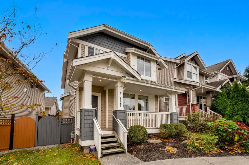 15126 61A AVENUE - photo 2 of 40