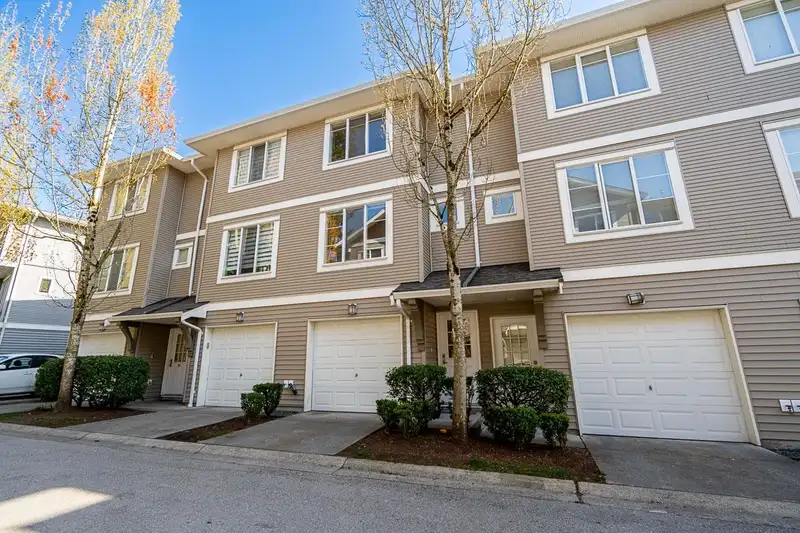 92 15155 62A AVENUE - photo 3 of 37