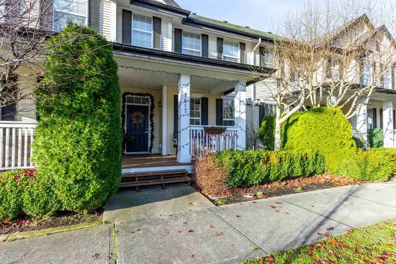 7013 179A STREET - photo 2 of 26
