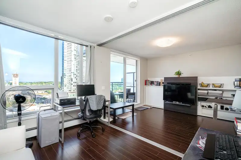 2608 13398 104 AVENUE - photo 4 of 25