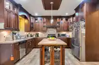 10163 177A STREET - thumbnail 4