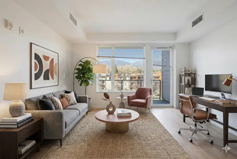 414 725 MARINE DRIVE - photo 1 of 19