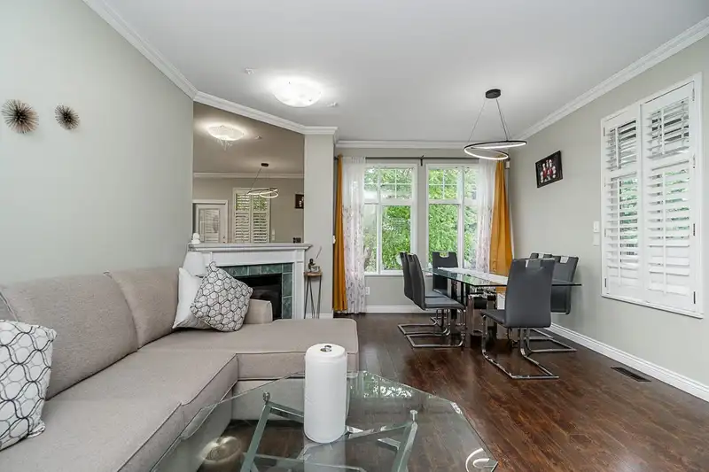 1 14877 58 AVENUE - photo 4 of 38