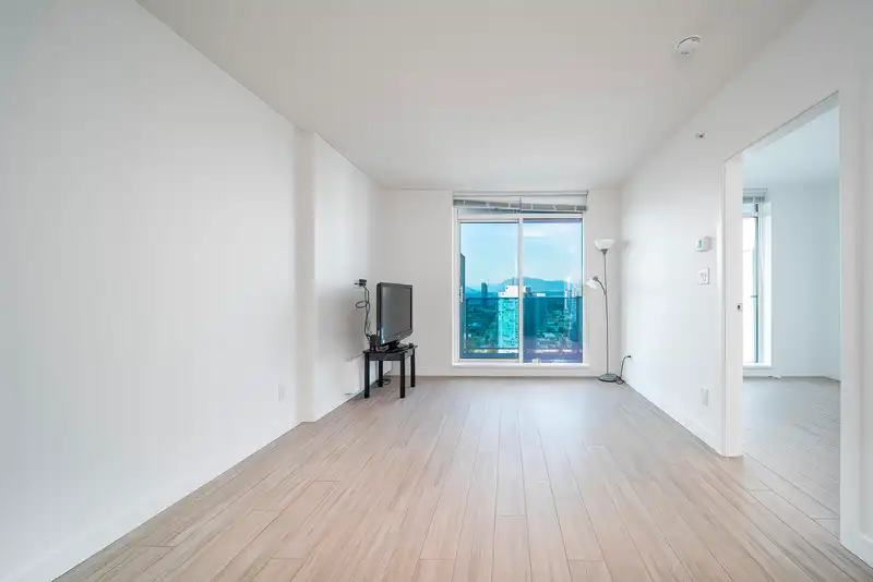 3506 13615 FRASER HIGHWAY - photo 4 of 16