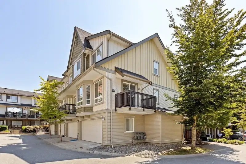 43 7155 189 STREET - photo 1 of 16