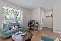 6533 193B STREET - thumbnail 3