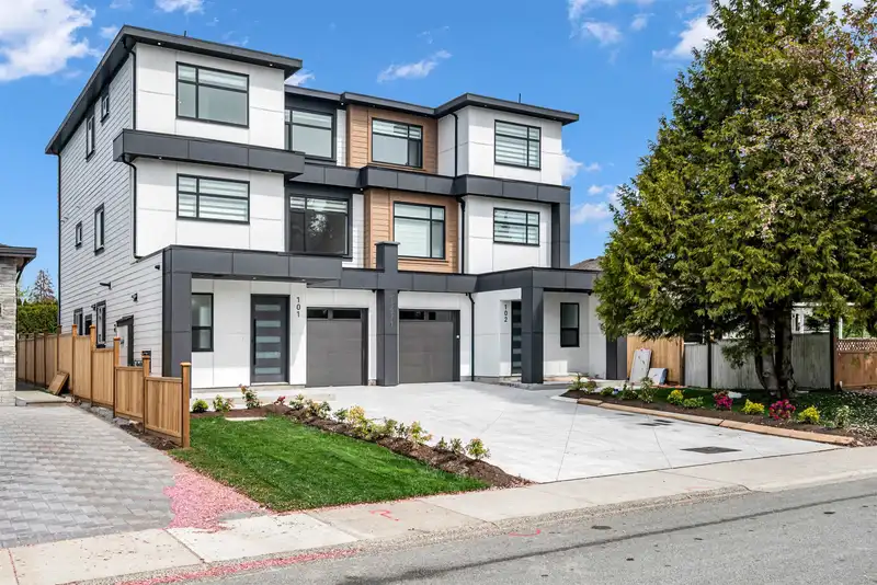 101 15371 94 AVENUE - photo 1 of 1
