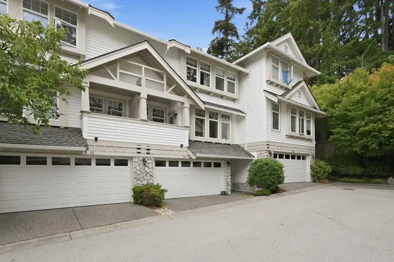 24 15037 58 AVENUE - photo 2 of 25