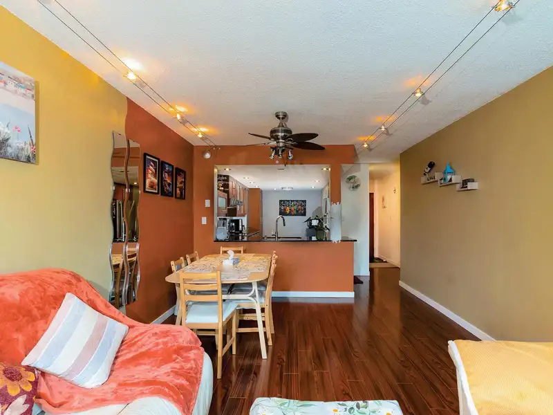 303 14881 103A AVENUE - photo 4 of 18