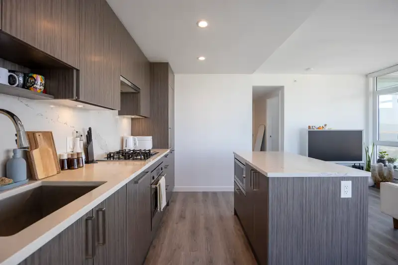 3802 13350 CENTRAL AVENUE - photo 4 of 30
