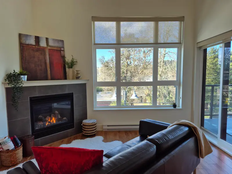 306 5682 WHARF AVENUE - photo 1 of 18