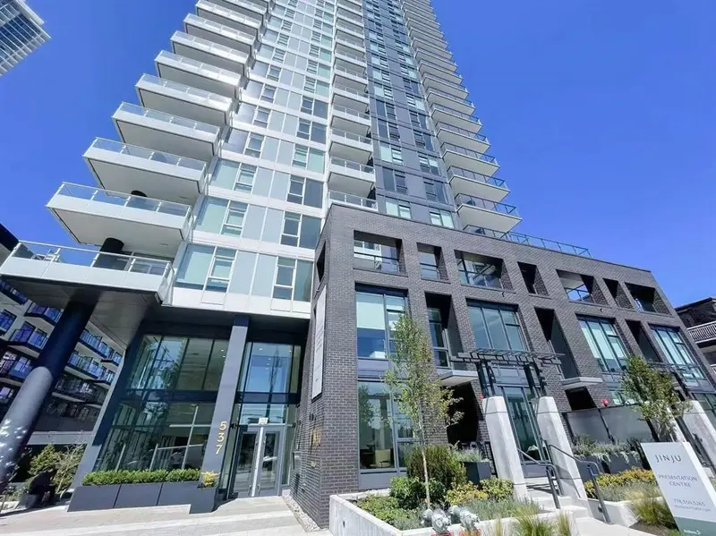 1407 537 COTTONWOOD AVENUE - photo 2 of 25