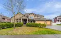 8438 171A STREET - thumbnail 1