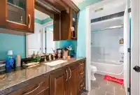 8438 171A STREET - thumbnail 18