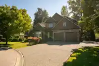 9110 163A STREET - thumbnail 1