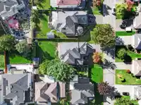 12236 67A AVENUE - thumbnail 2