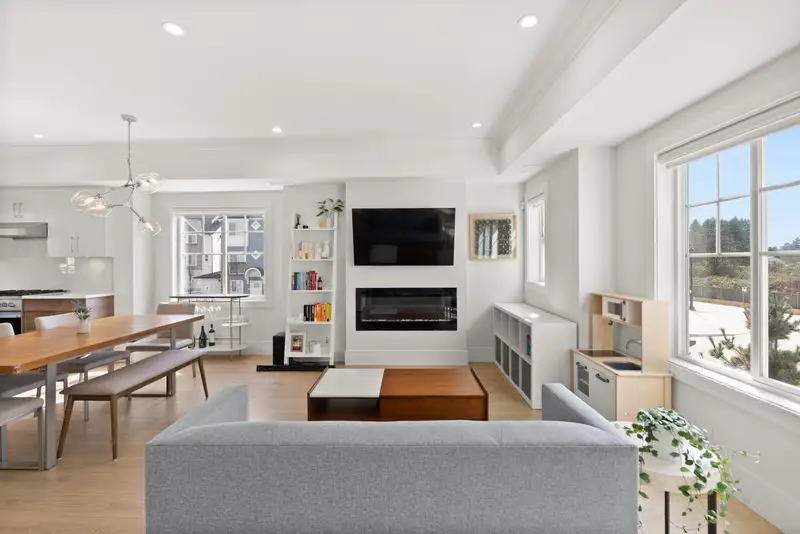 32 9211 MCKIM WAY - photo 3 of 25