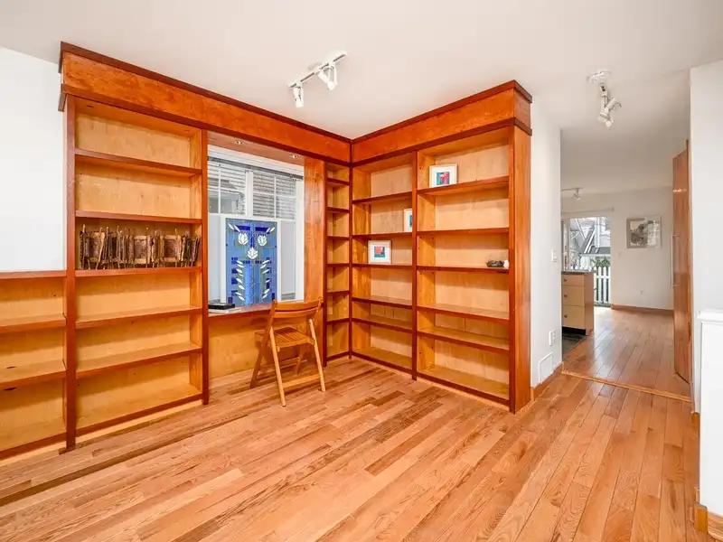 73 12110 75A AVENUE - photo 4 of 25