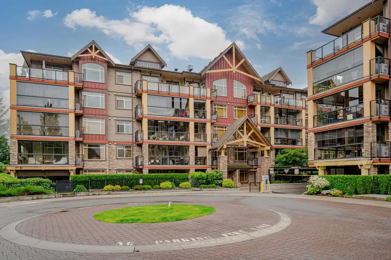 592 8288 207A STREET - photo 1 of 25