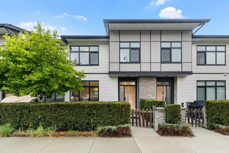 21 14057 60A AVENUE - photo 1 of 40