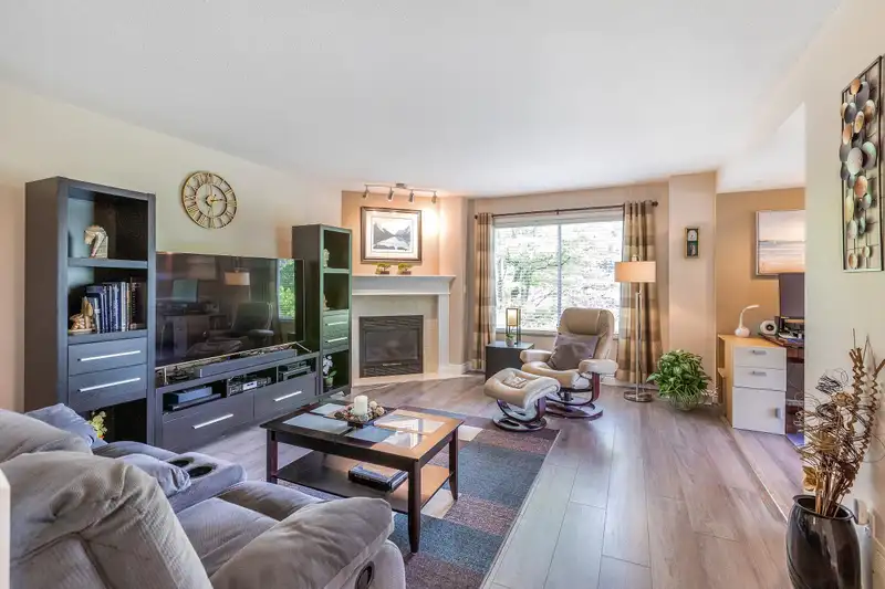 13 16363 85 AVENUE - photo 3 of 30