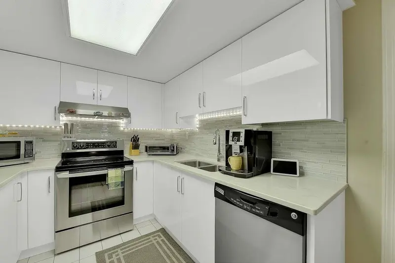 1408 10082 148 STREET - photo 4 of 25