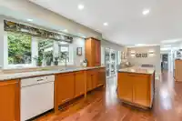 5763 146A STREET - thumbnail 10