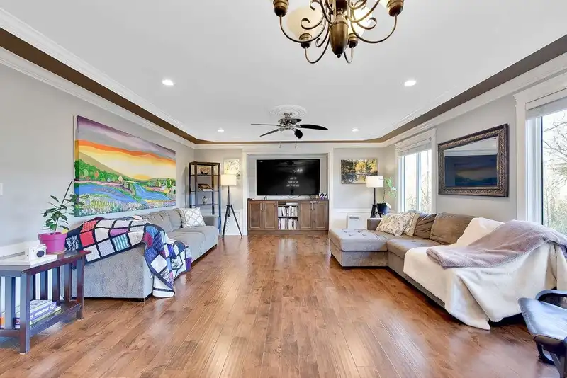 11489 ROXBURGH ROAD - photo 3 of 33