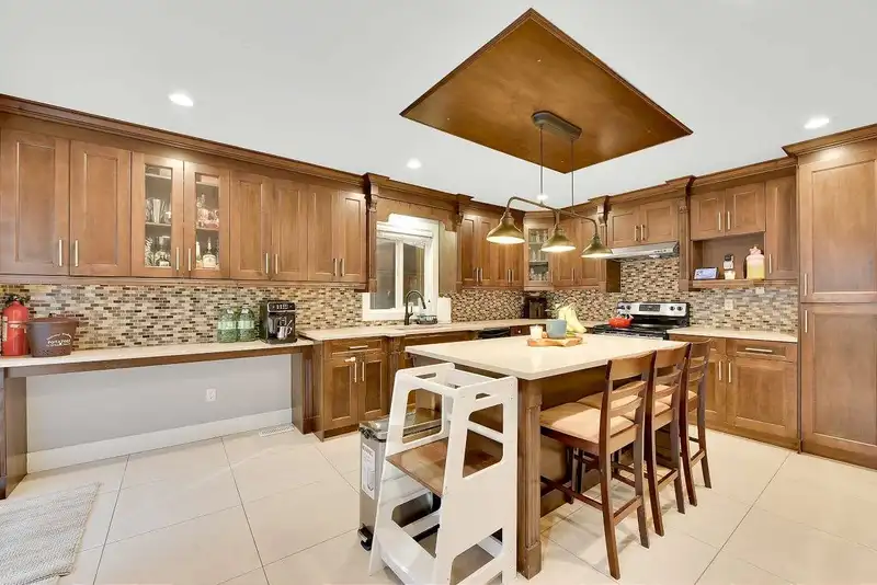 11489 ROXBURGH ROAD - photo 4 of 33