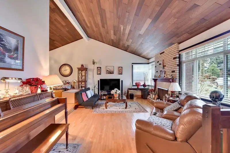 12879 CARLUKE CRESCENT - photo 3 of 26