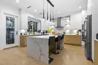 10686 141A STREET - thumbnail 16