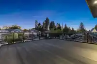10686 141A STREET - thumbnail 39