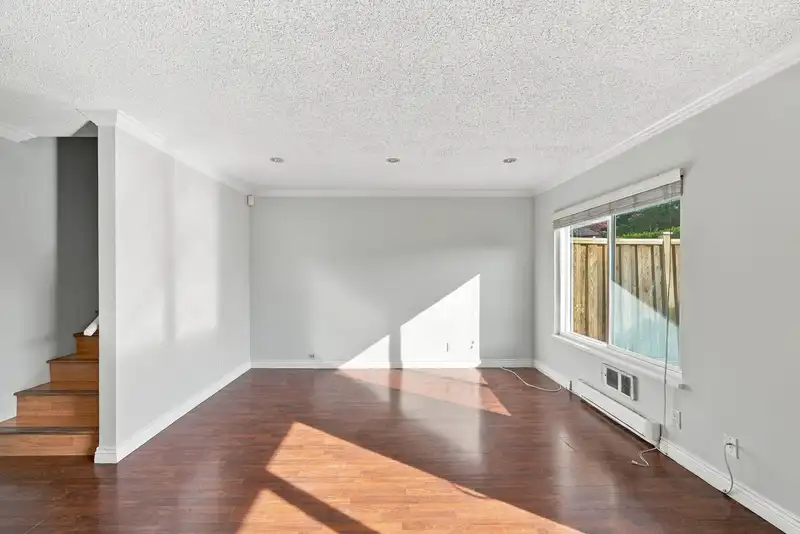 75 13880 74 AVENUE - photo 4 of 19