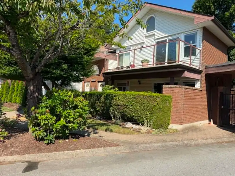 101 13858 102 AVENUE - photo 3 of 23