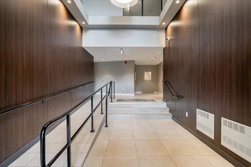 005 11077 RAVINE ROAD - photo 4 of 34