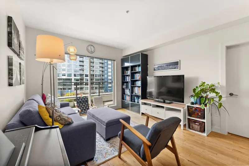 523 5311 CEDARBRIDGE WAY - photo 3 of 25