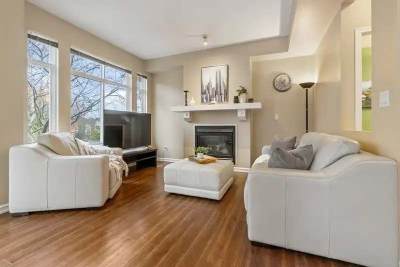 35 15068 58 AVENUE - photo 2 of 35