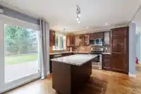 15668 102B AVENUE - thumbnail 9