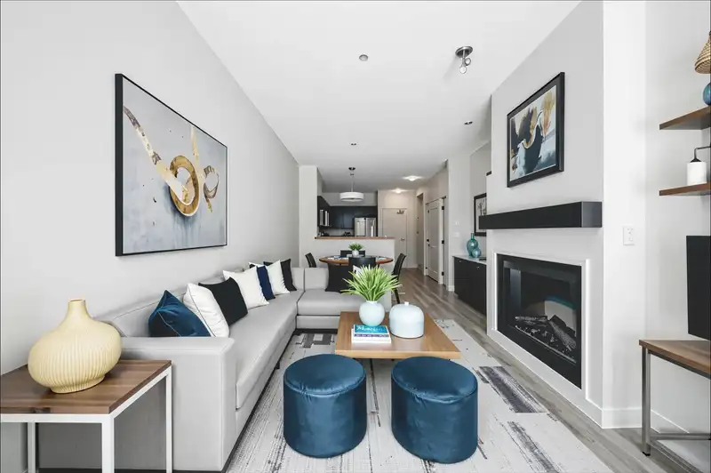 142 10838 CITY PARKWAY - photo 3 of 30