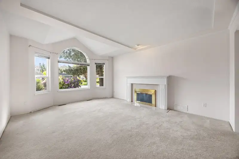 6129 W BOUNDARY DRIVE - photo 4 of 21