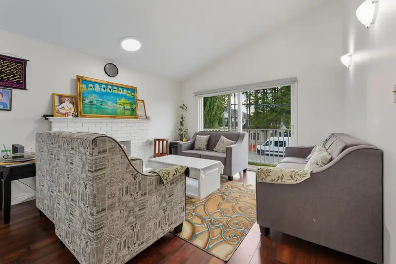 9782 123 STREET - photo 4 of 24
