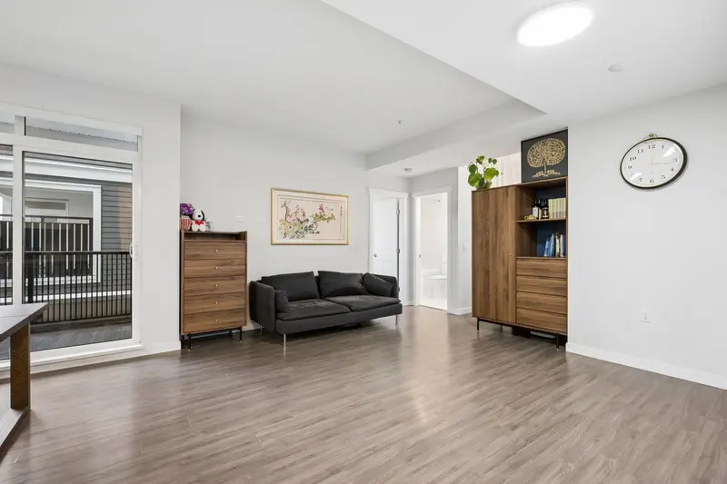 322 9500 TOMICKI AVENUE - photo 2 of 25