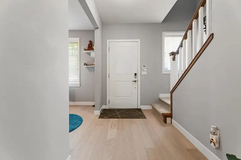 19166 67 AVENUE - photo 3 of 24
