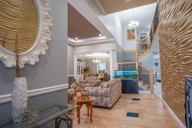 9092 141B STREET - photo 2 of 35