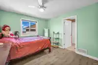 9092 141B STREET - thumbnail 23