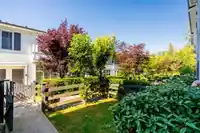 94 8130 136A STREET - thumbnail 2