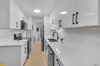 105 14925 100 AVENUE - thumbnail 7