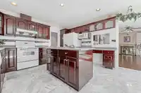 15162 81A AVENUE - thumbnail 9