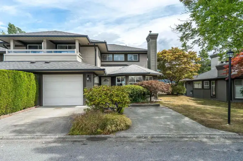 165 16080 82 AVENUE - photo 1 of 25